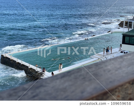 Bondi Beach Bondi Beach 109659658