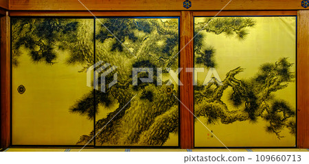 Painting on the sliding door in the pine room of Konkai Komyoji Temple, Kyoto 109660713