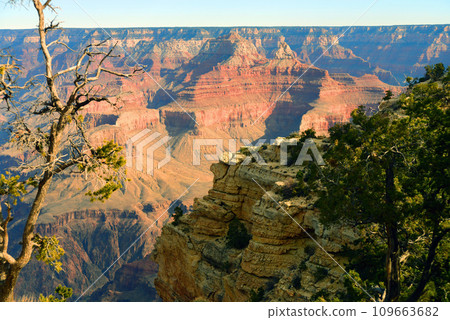 Hazy Blue Sky Grand Canyon Arizona Hazy Blue Sky Grand Canyon Arizona 109663682