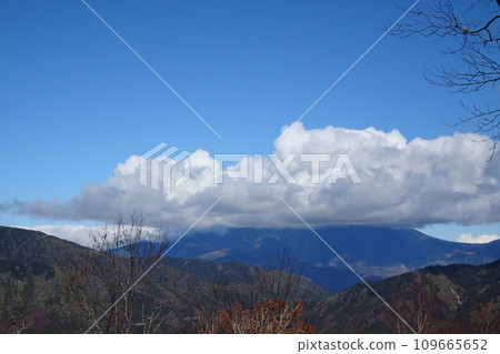 Distant view of Mt. Kiso Ontake Distant view of Mt. Kiso Ontake 109665652
