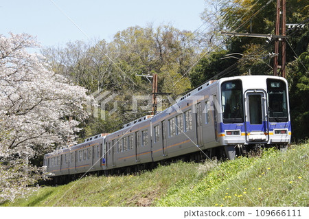 Nankai 2000 series 109666111