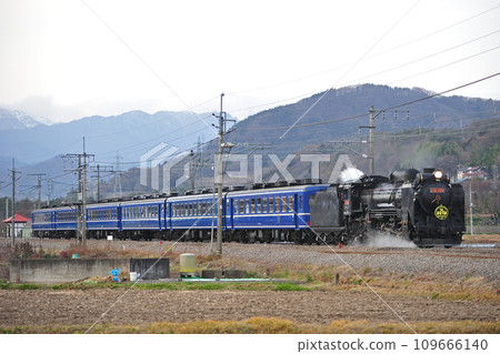上越線五官沼田 JR 東日本 D51-498+12 系列（高崎）SL 水上 109666140
