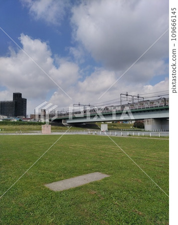 Tamagawa Riverbed near Futakotamagawa Tamagawa Riverbed near Futakotamagawa 109666145