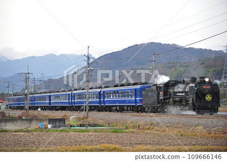 Joetsu Line Gokan-Numata JR East D51-498+12 series (Takasaki) SL Minakami Joetsu Line Gokan-Numata JR East D51-498+12 series (Takasaki) SL Minakami 109666146
