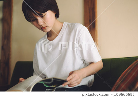 一個女人在學習 109666695