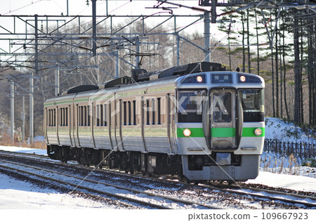 千歲線 北廣島～上野幌 JR 北海道 721 系列 F-7 編隊（札幌） 109667923