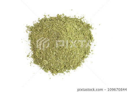 ground Laurel leaves isolated on white background. Green bay leaf. Top view. Flat lay. ground Laurel leaves isolated on white background. Green bay leaf. Top view. Flat lay. 109670844