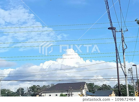 欣賞夏季雲彩中出現的富士山 欣賞夏季雲彩中出現的富士山 109672464