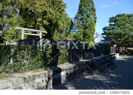 京都市右京區五龜山天皇陵 嵯峨野之秋 京都市右京區五龜山天皇陵 嵯峨野之秋 109673082
