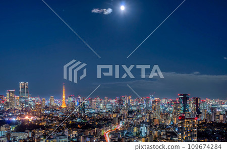 The metropolis of Tokyo illuminated by moonlight Nov.2023 109674284