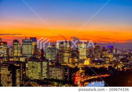 Tokyo Sunset Nov.2023 109674336