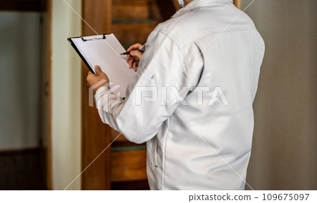 Inspection and estimate series of contractors wearing gray work clothes Inspection and estimate series of contractors wearing gray work clothes 109675097