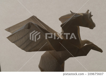 讓我們像飛馬一樣飛向新的世界。 109675607