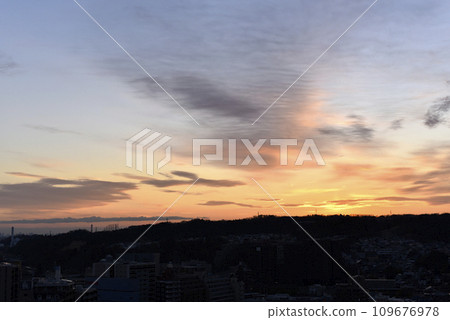 日出和日出的天空 109676978