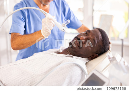 cosmetologist enhanced client's complexion cosmetologist enhanced client's complexion 109678166