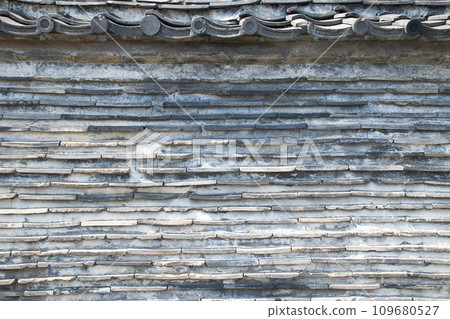 Tsukiji wall of Yanaka Kannonji Temple (Taito Ward, Tokyo) Tsukiji wall of Yanaka Kannonji Temple (Taito Ward, Tokyo) 109680527