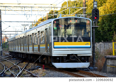 鶴見線 205系 1100系普通列車 3節車廂 109680692