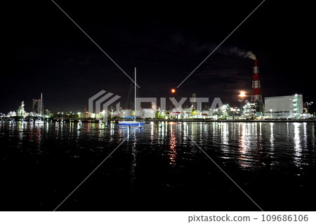海邊工廠夜景 3 四日市工業區(四日市霞浦) 海邊工廠夜景 3 四日市工業區(四日市霞浦) 109686106