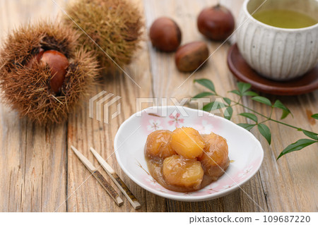 Chestnut kanako 109687220