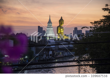 THAILAND BANGKOK THONBURI BIG BUDDHA 109687538