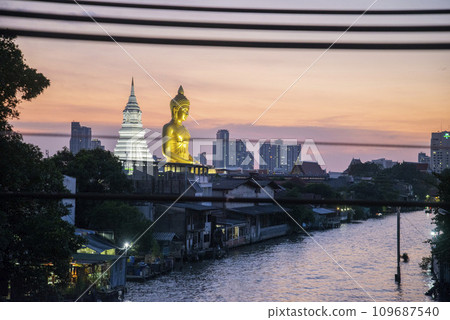 THAILAND BANGKOK THONBURI BIG BUDDHA THAILAND BANGKOK THONBURI BIG BUDDHA 109687540