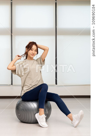 Beautiful Japanese women 109690184