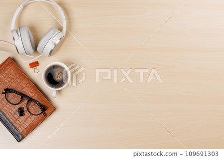 Workplace essentials Workplace essentials 109691303