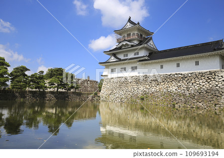 富山 富山城(從城堡的東南方向看) 富山 富山城(從城堡的東南方向看) 109693194