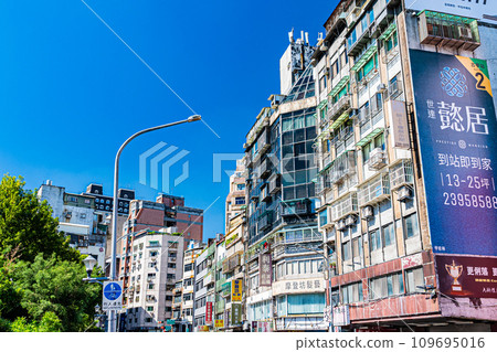 台灣台北市容 109695016