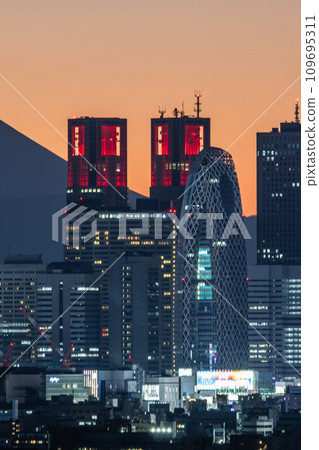 新宿副中心的魔法時刻 109695311