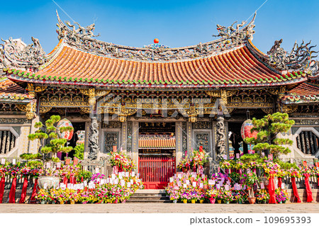 Taiwan Longshan Temple scenery 109695393