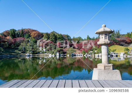 Sankeien Garden in Hongo-cho, Mihara City, Hiroshima Prefecture 109698586