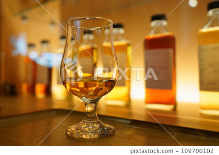 威士忌 109700102