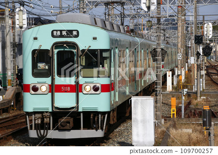 [T] Nishitetsu Tenjin Omuta Line Type 5000 (Each stop: Nishitetsu Tenjin ⇔ Chikushi) 109700257