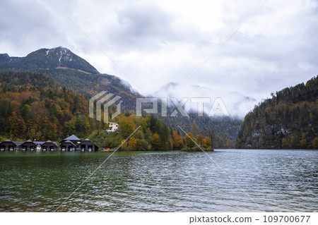 Germany, King's Lake, countryside, houseboat, dock, ドイツ, キングレイク, field boat, ボートハウス, ドック, Germany, 109700677