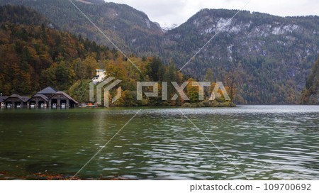 Germany, King's Lake, countryside, houseboat, dock, ドイツ, キングレイク, field boat, ボートハウス, ドック, Germany, Germany, King's Lake, countryside, houseboat, dock, ドイツ, キングレイク, field boat, ボートハウス, ドック, Germany, 109700692