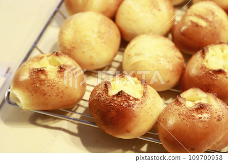 Bread making/bread class Bread making/bread class 109700958