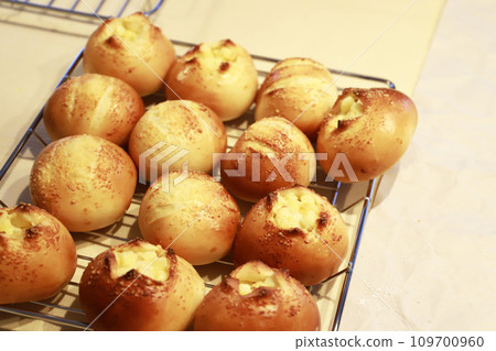 Bread making/bread class Bread making/bread class 109700960