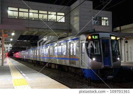 [T] Nishitetsu Tenjin Omuta Line Type 3000 (Express: bound for Nishitetsu Tenjin) 109701361