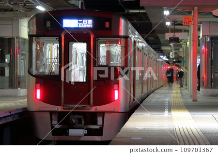 [T]西鐵天神大牟田線9000型（各站：西鐵天神⇔二日市） 109701367