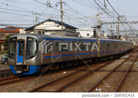 [T] Nishitetsu Tenjin Omuta Line Type 3000 (Each stop: Nishitetsu Tenjin ⇔ Chikushi) 109701435