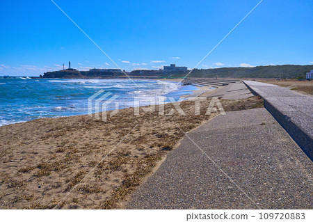 View of Inubosaki Lighthouse from Kimigahama Beach in Choshi City, Chiba Prefecture View of Inubosaki Lighthouse from Kimigahama Beach in Choshi City, Chiba Prefecture 109720883