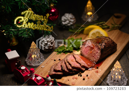 Roast beef Christmas image Roast beef Christmas image 109723283