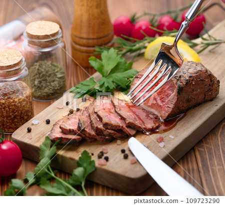 國產黑毛和牛 烤牛肉 國產黑毛和牛 烤牛肉 109723290