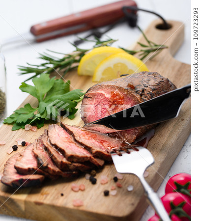 國產黑毛和牛 烤牛肉 國產黑毛和牛 烤牛肉 109723293
