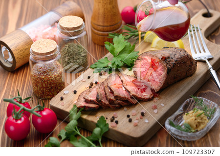 國產黑毛和牛 烤牛肉 國產黑毛和牛 烤牛肉 109723307