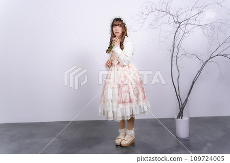 古典洛麗塔女人 古典洛麗塔女人 109724005