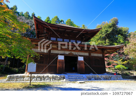 [滋賀縣]晴天三井寺（溫成寺）所有佛經的收集 109727067