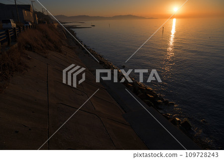 Awaji Island west coast evening view of sunset line Awaji Island west coast evening view of sunset line 109728243