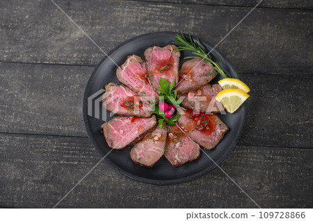 國產黑毛和牛 烤牛肉 國產黑毛和牛 烤牛肉 109728866